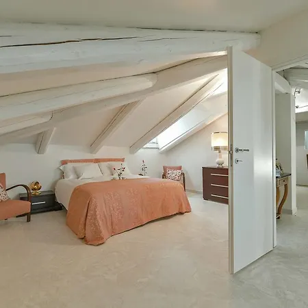 Casa Dell'architetto Casa de Férias Borgomale