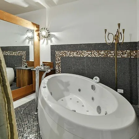 Casa Dell'architetto Borgomale